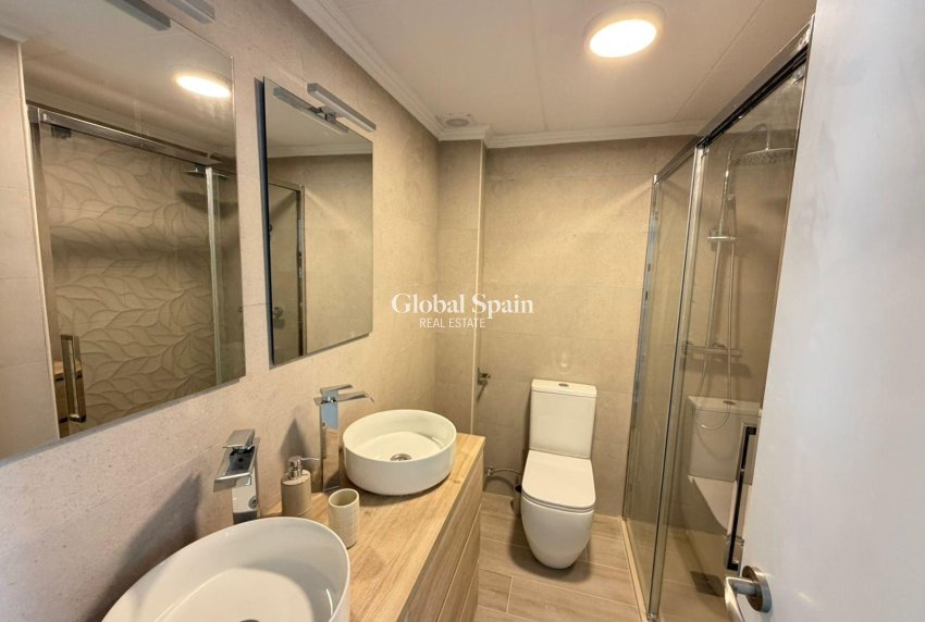 Venta - CASA -
TORREVIEJA - Sector 25