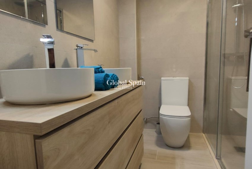 Venta - CASA -
TORREVIEJA - Sector 25