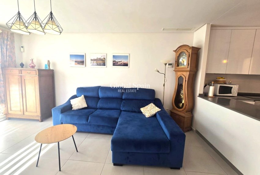 Venta - CASA -
TORREVIEJA - Sector 25