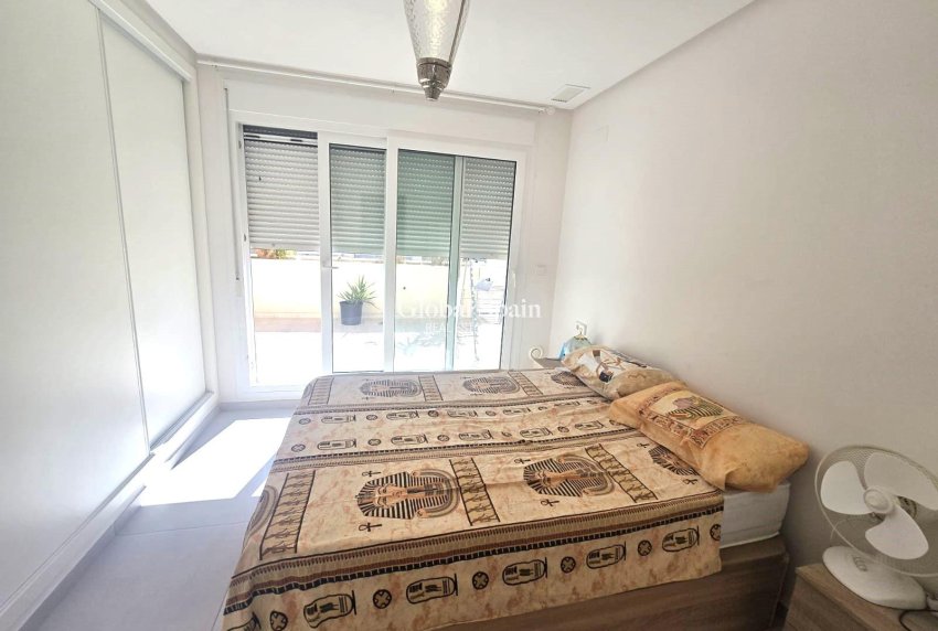 Venta - CASA -
TORREVIEJA - Sector 25