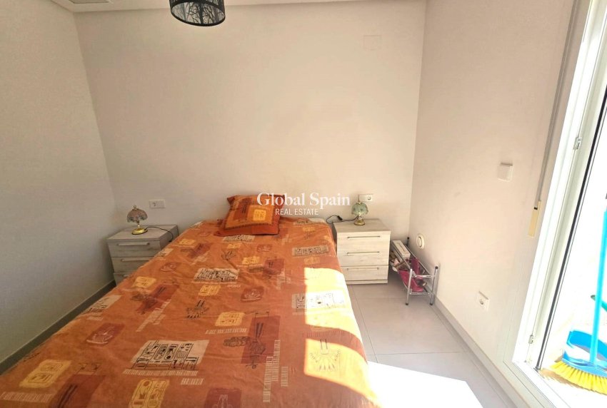 Venta - CASA -
TORREVIEJA - Sector 25