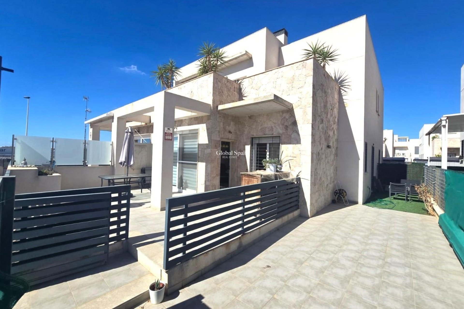 Venta - CASA -
TORREVIEJA - Sector 25