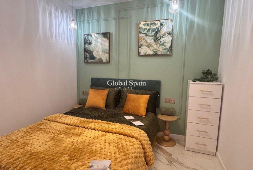 Venta - CASA -
TORREVIEJA - Torretas