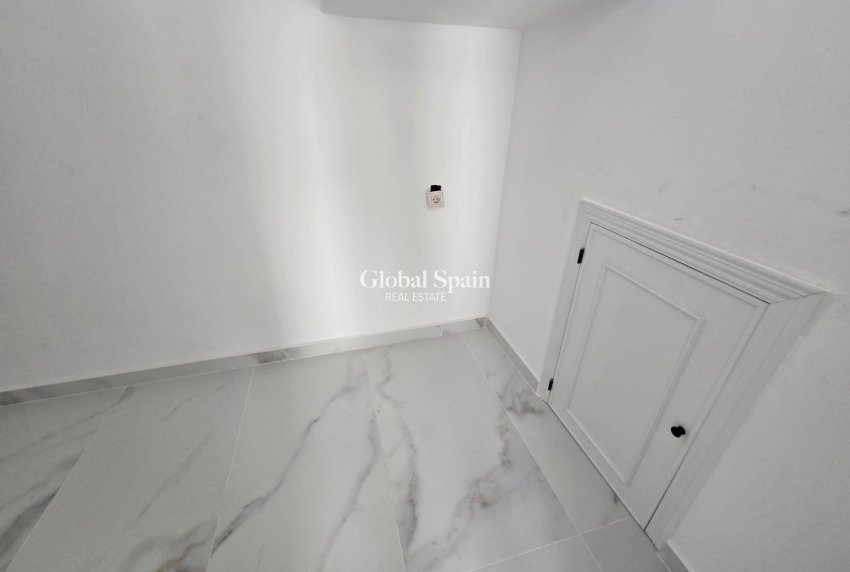 Venta - CASA -
TORREVIEJA - Torretas