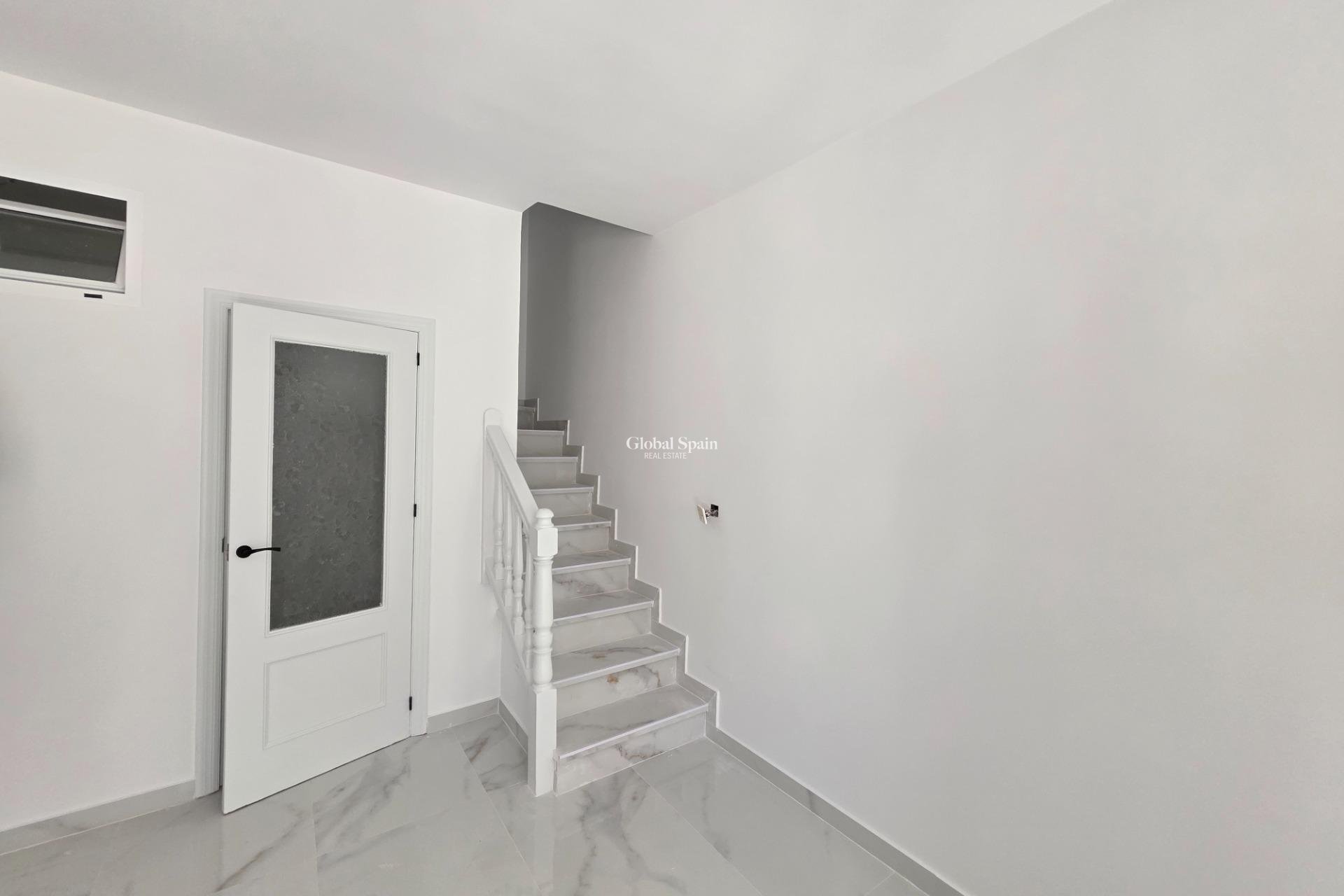 Venta - CASA -
TORREVIEJA - Torretas