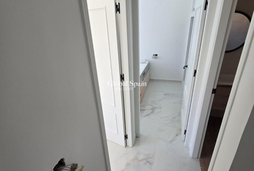 Venta - CASA -
TORREVIEJA - Torretas