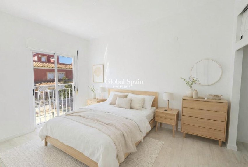 Venta - CASA -
TORREVIEJA - Torretas