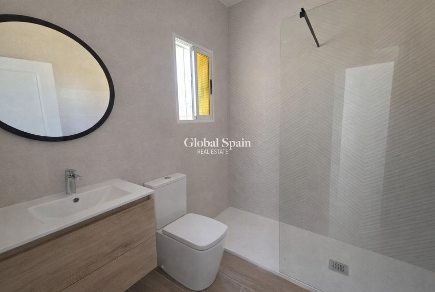 Venta - CASA -
TORREVIEJA - Torretas