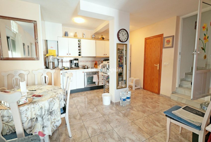 Venta - CASA -
TORREVIEJA - Torretas