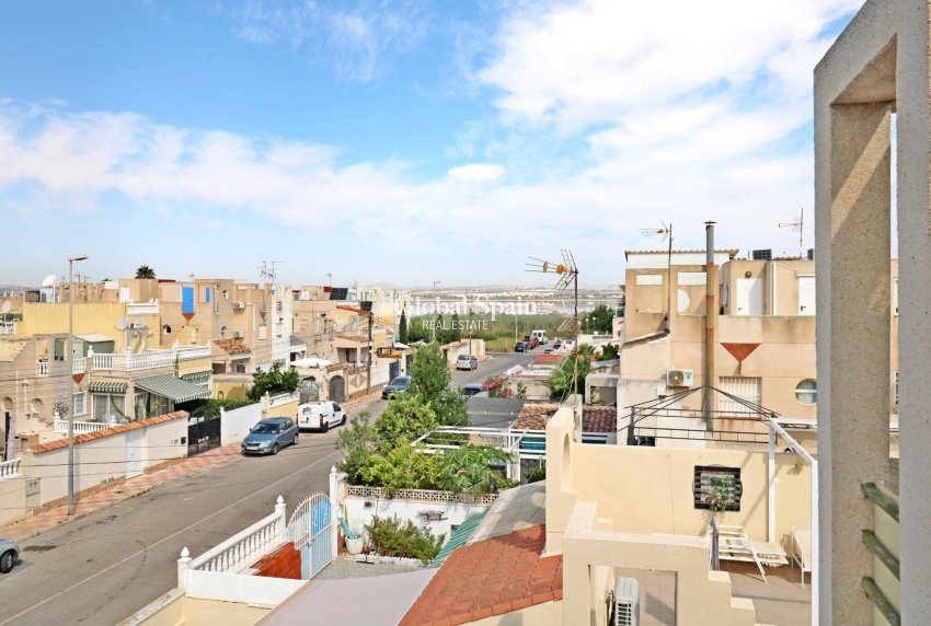 Venta - CASA -
TORREVIEJA - Torretas