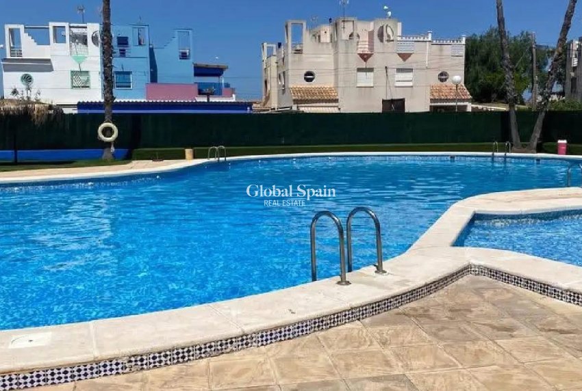 Venta - CASA -
TORREVIEJA - Torretas