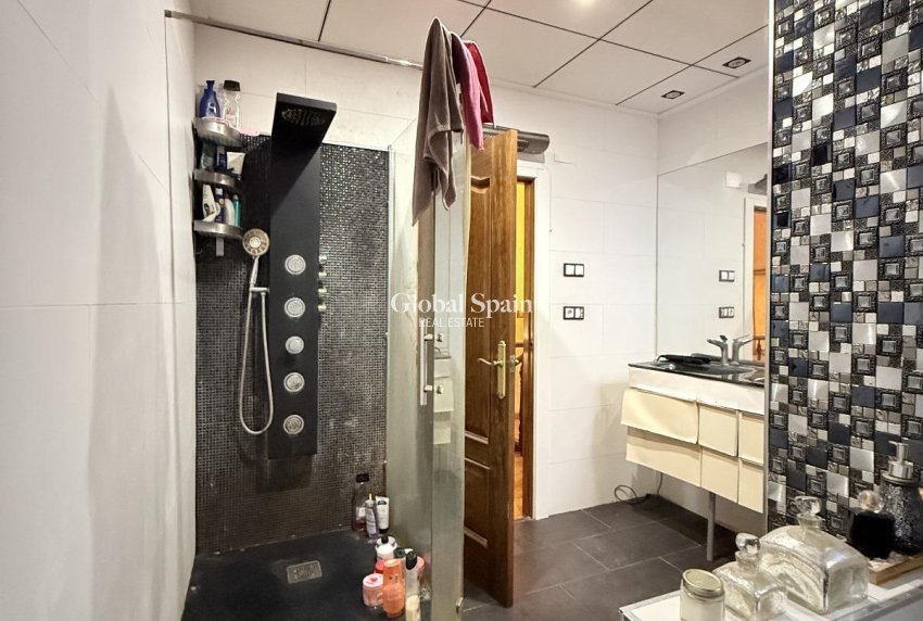 Venta - CASA -
TORREVIEJA - Torrevieja