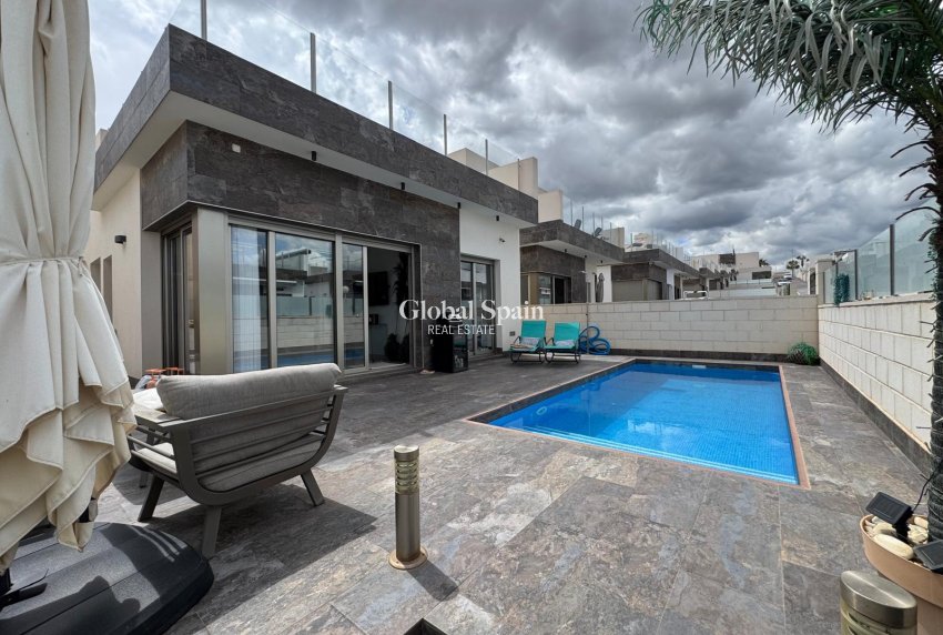 Venta - Casa unifamiliar -
ORIHUELA - Costa Blanca Sur