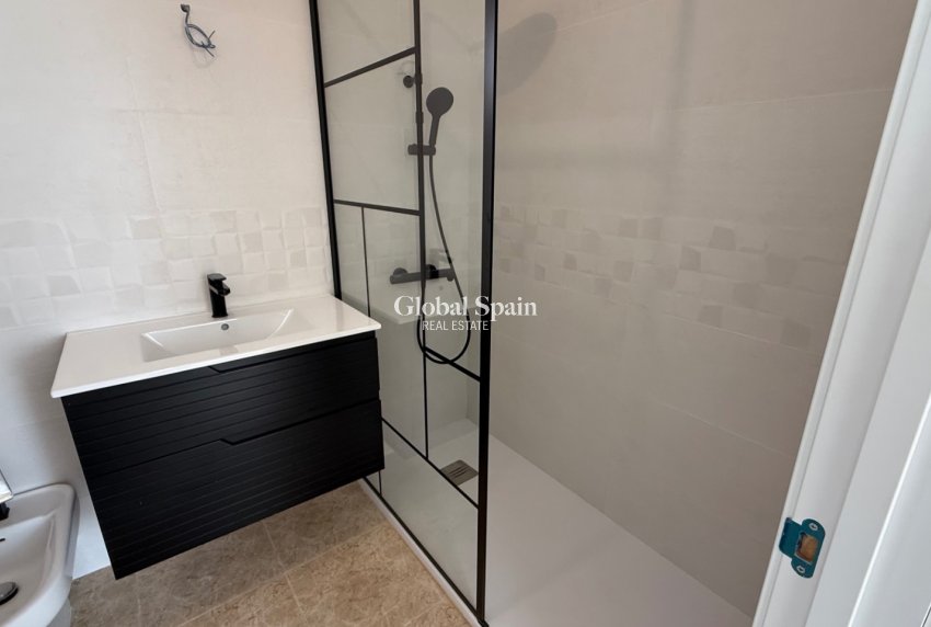 Venta - Casa unifamiliar -
TORREVIEJA - Costa Blanca Sur