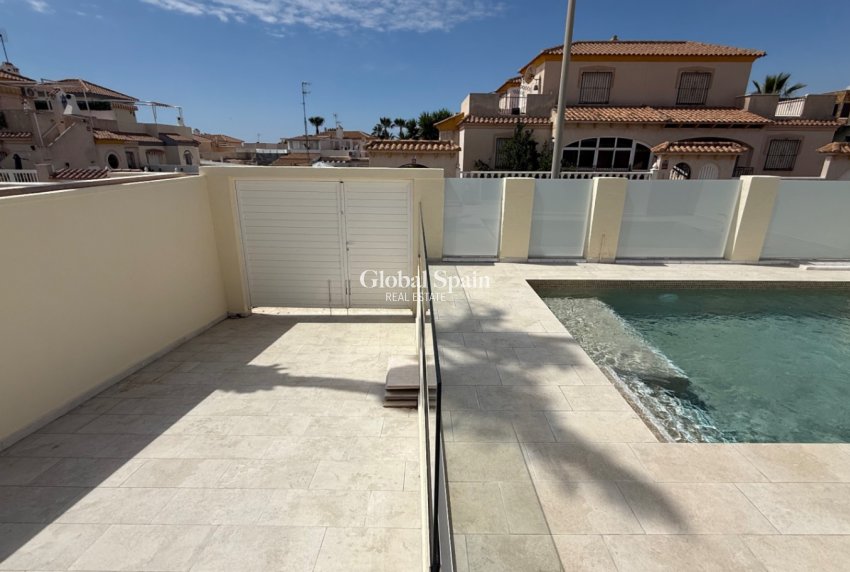 Venta - Casa unifamiliar -
TORREVIEJA - Costa Blanca Sur