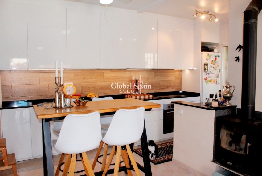 Venta - CASA -
VILLAMARTÍN - Costa Blanca