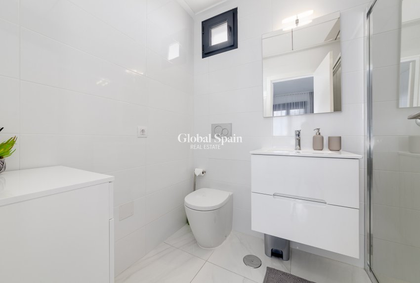 Venta - CASA -
VILLAMARTÍN - Costa Blanca