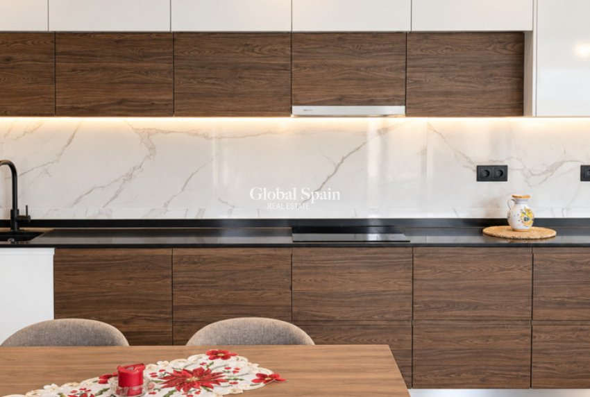 Venta - CASA -
VILLAMARTÍN - Costa Blanca