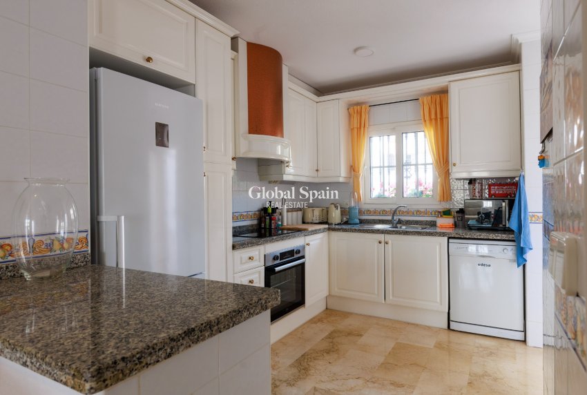 Venta - CASA -
VILLAMARTÍN - Costa Blanca