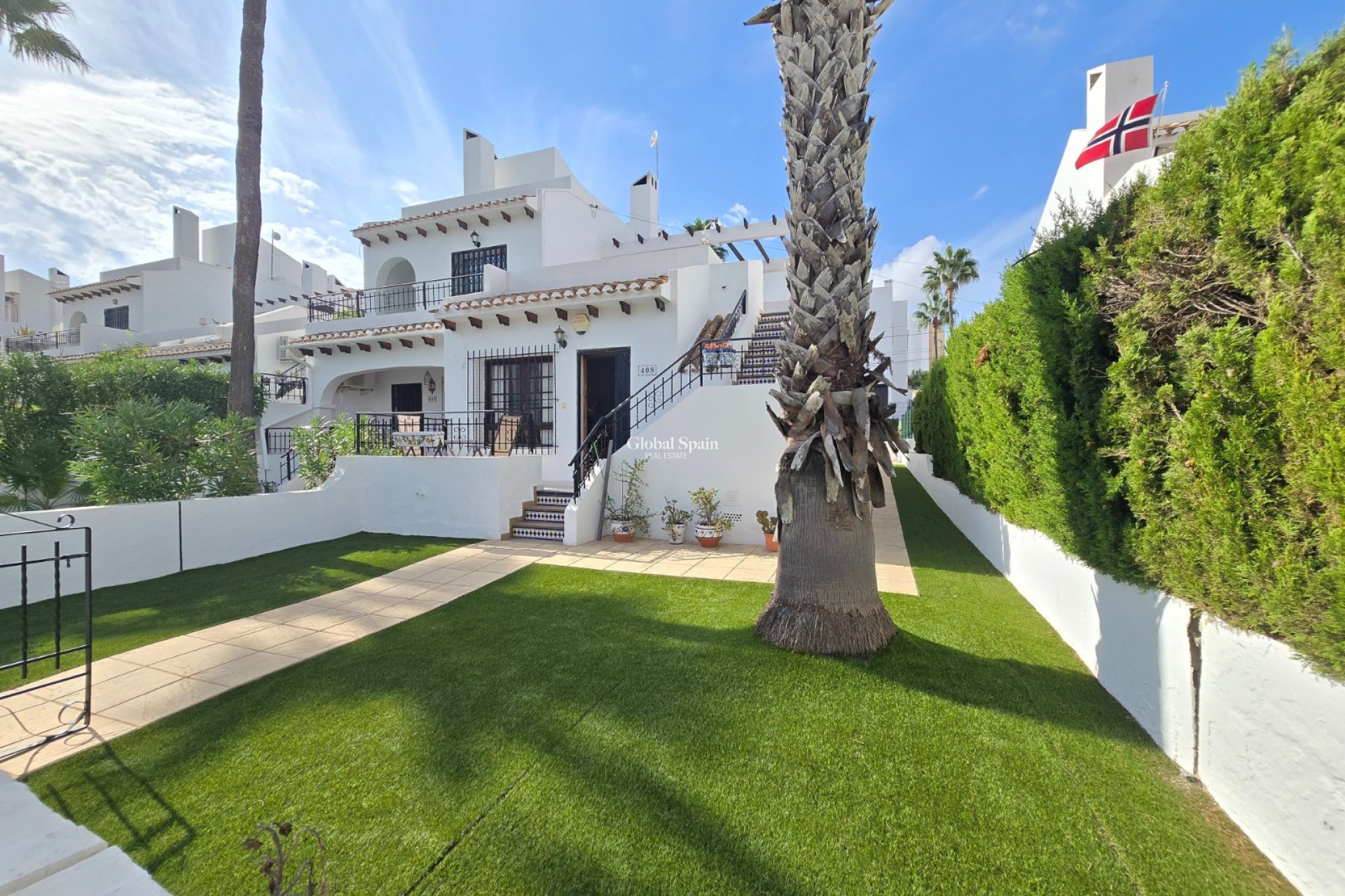Venta - CASA -
Villamartin * - Los Dolses *
