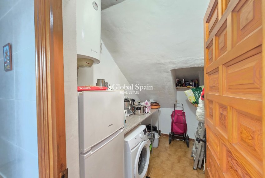 Venta - CASA -
Villamartin * - Los Dolses *