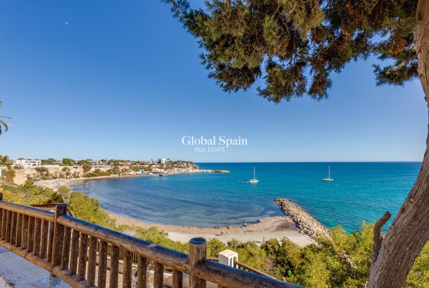 Venta - CASA -
VILLAMARTÍN - Orihuela Costa