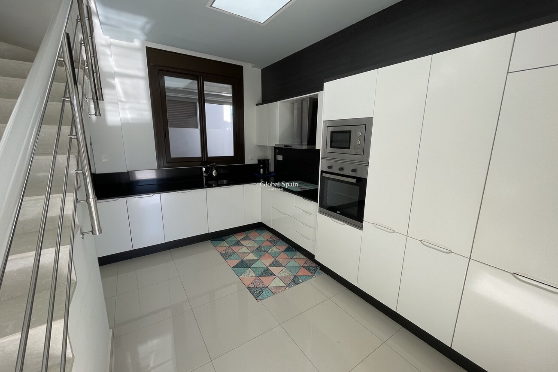 Venta - CASA -
VILLAMARTÍN