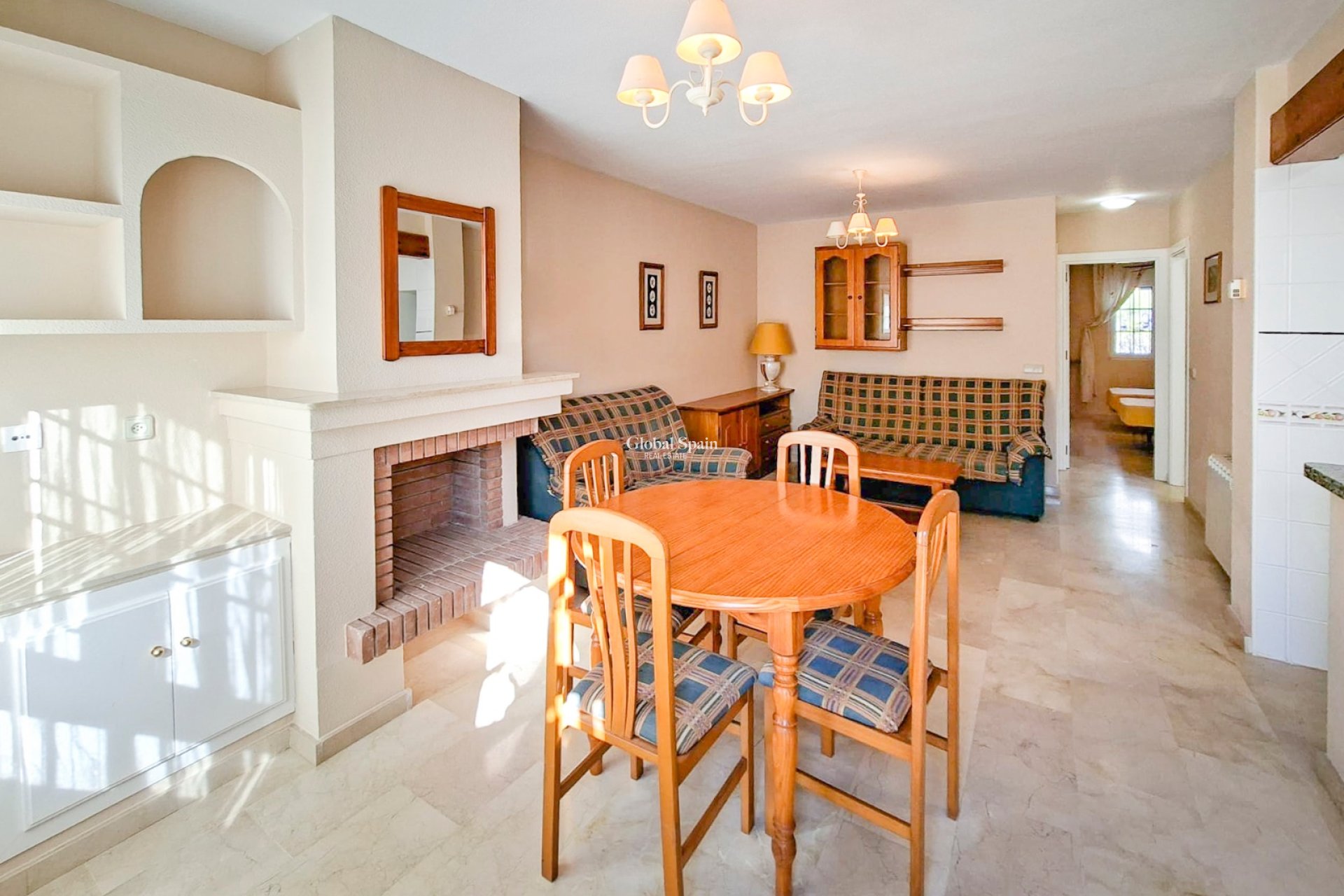 Venta - CASA -
VILLAMARTÍN
