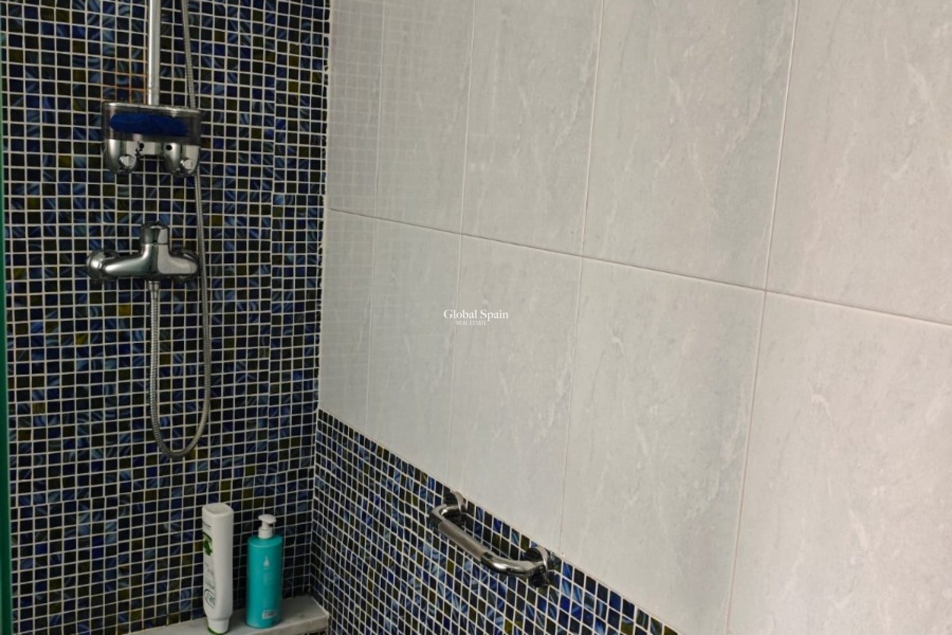 Venta - CASA -
XERESA - Pueblo
