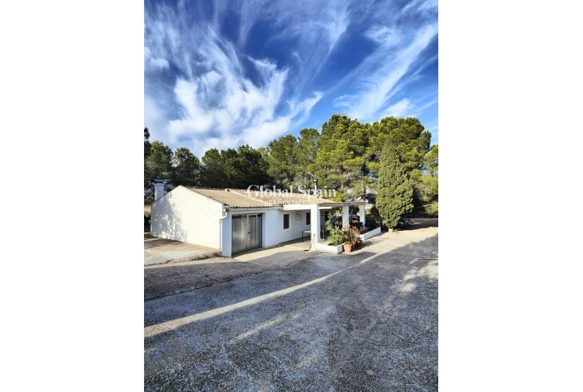 Venta - CASA -
YECLA - Inland