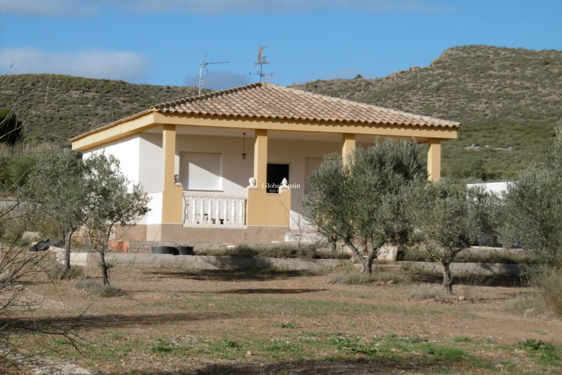 Venta - CASA -
YECLA - Inland