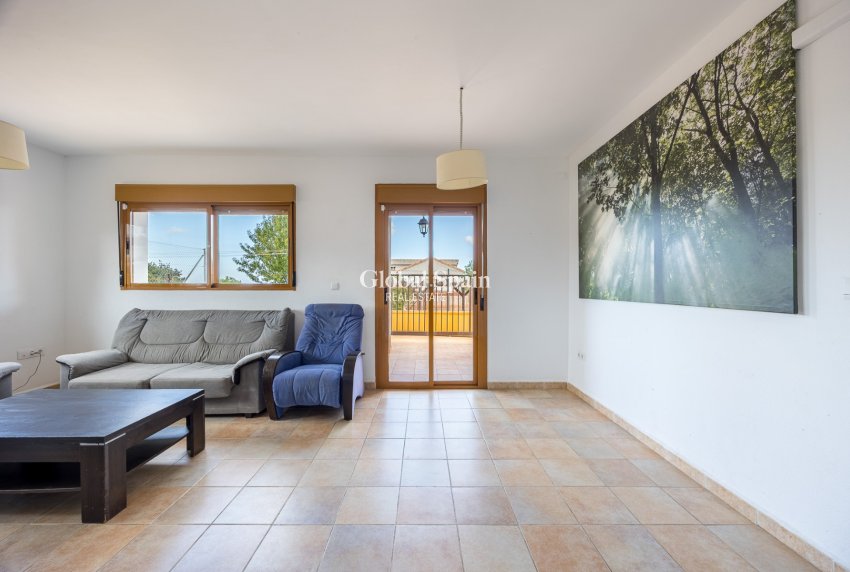 Venta - Chalet independiente -
POLOP - Polop