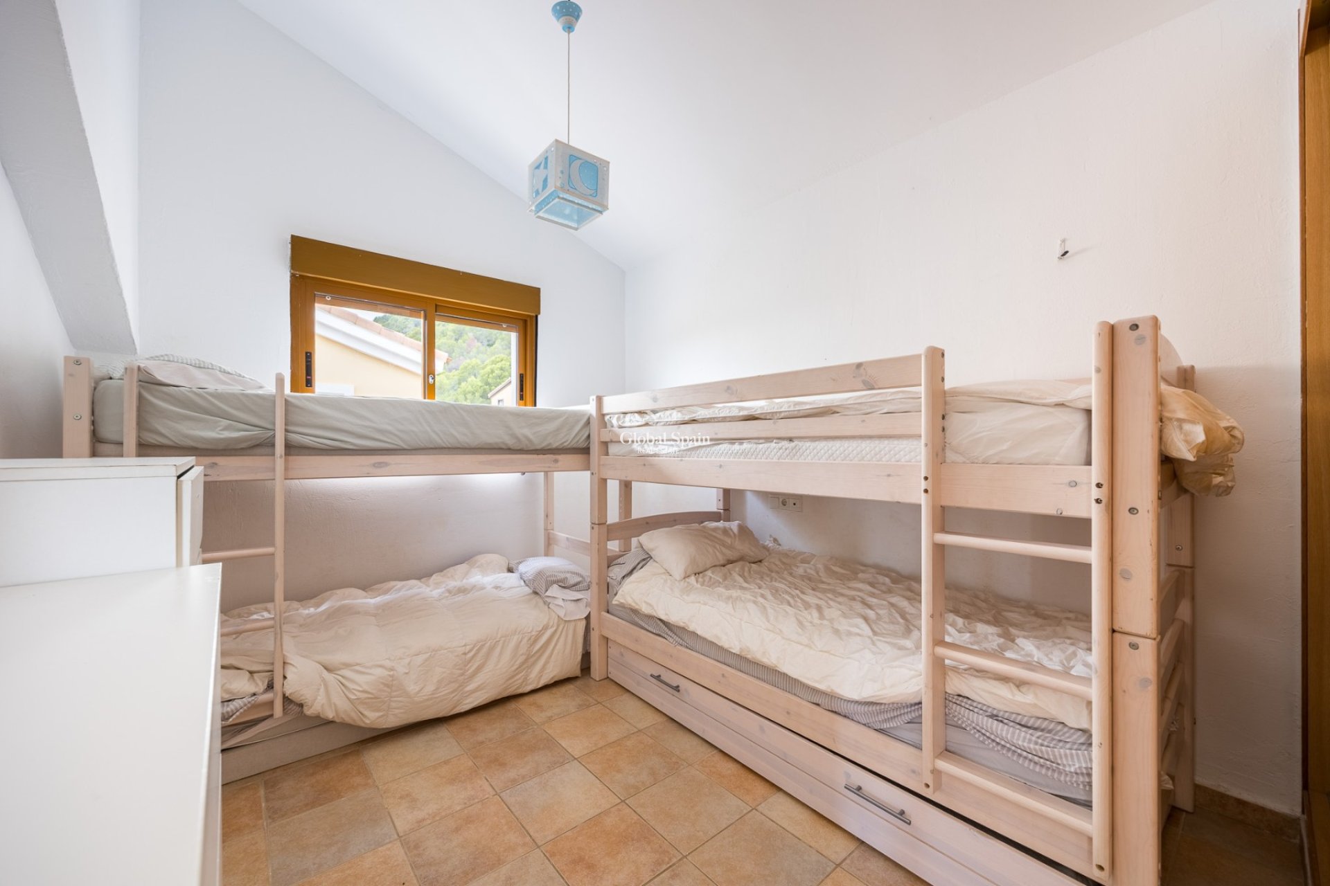 Venta - Chalet independiente -
POLOP - Polop