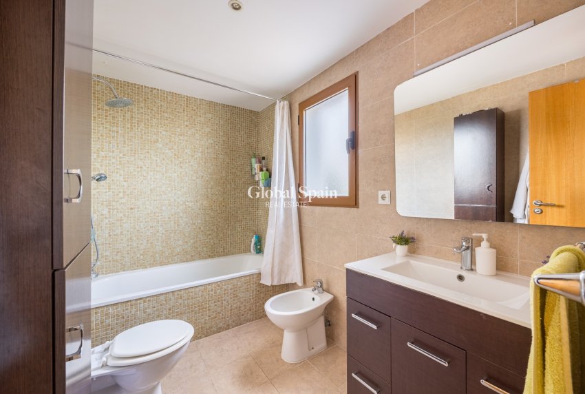 Venta - Chalet independiente -
POLOP - Polop