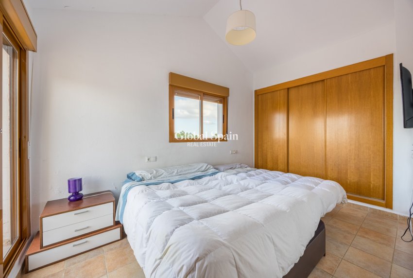 Venta - Chalet independiente -
POLOP - Polop