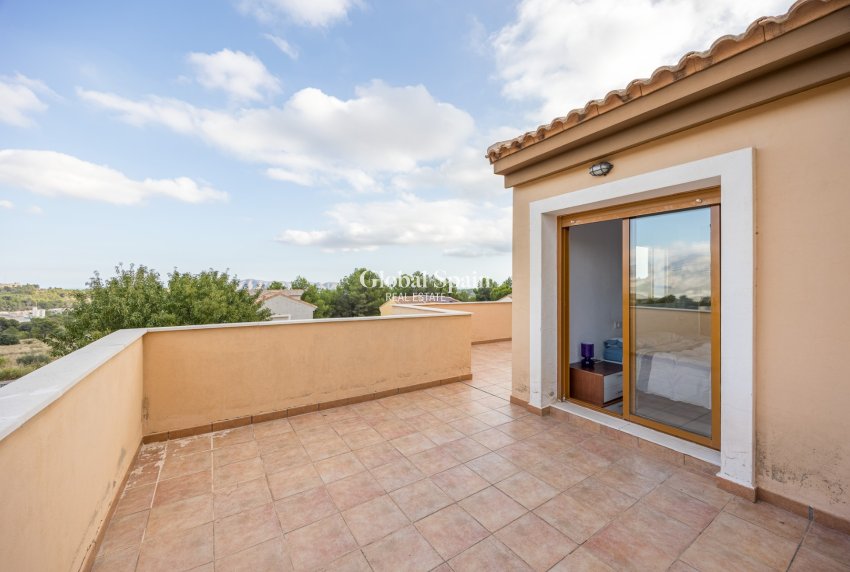 Venta - Chalet independiente -
POLOP - Polop