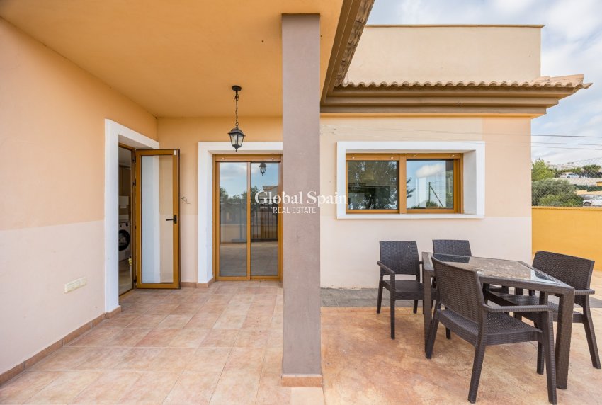 Venta - Chalet independiente -
POLOP - Polop