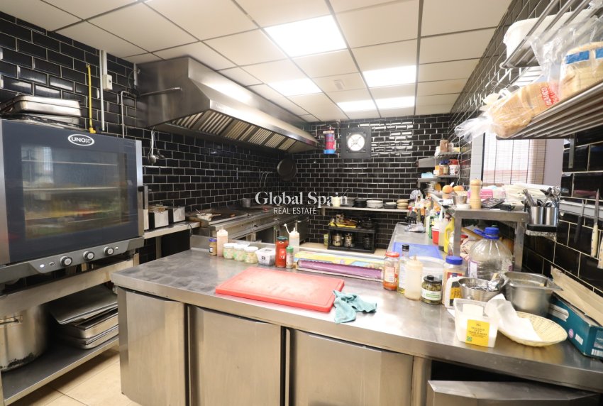 Venta - Comercial (en régimen de arrendamiento) -
CIUDAD QUESADA - Ciudad Quesada - Town