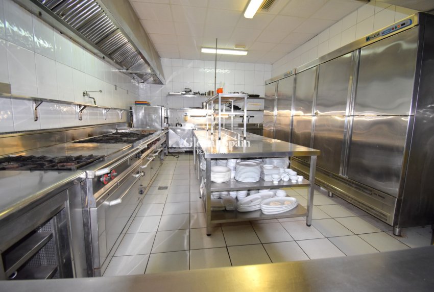 Venta - Comercial (propiedad absoluta) -
Orihuela Costa - Los Dolses