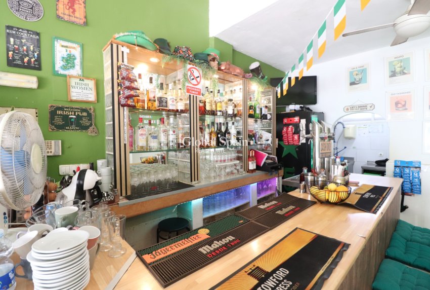 Venta - Comercial (propiedad absoluta) -
TORREVIEJA - El Chaparral