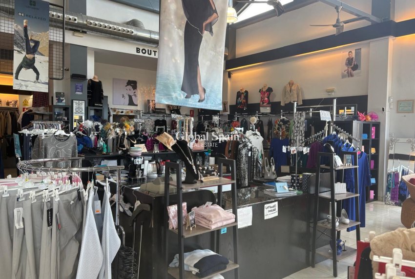 Venta - Comercio -
ALGORFA - LA FINCA GOLF / ALGORFA