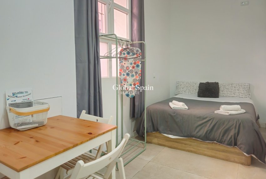 Venta - Edificio -
ALICANTE - Centro