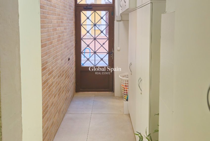 Venta - Edificio -
ALICANTE - Centro