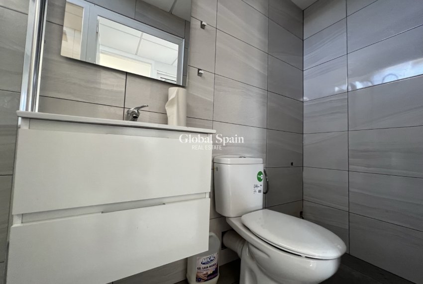 Venta - Edificio comercial -
TORREVIEJA - Costa Blanca Sur