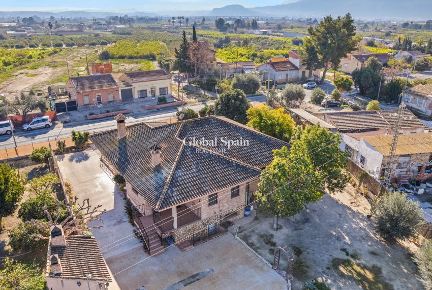 Venta - Finca/Propiedad campestre -
Beniel - Carretera de Beniel