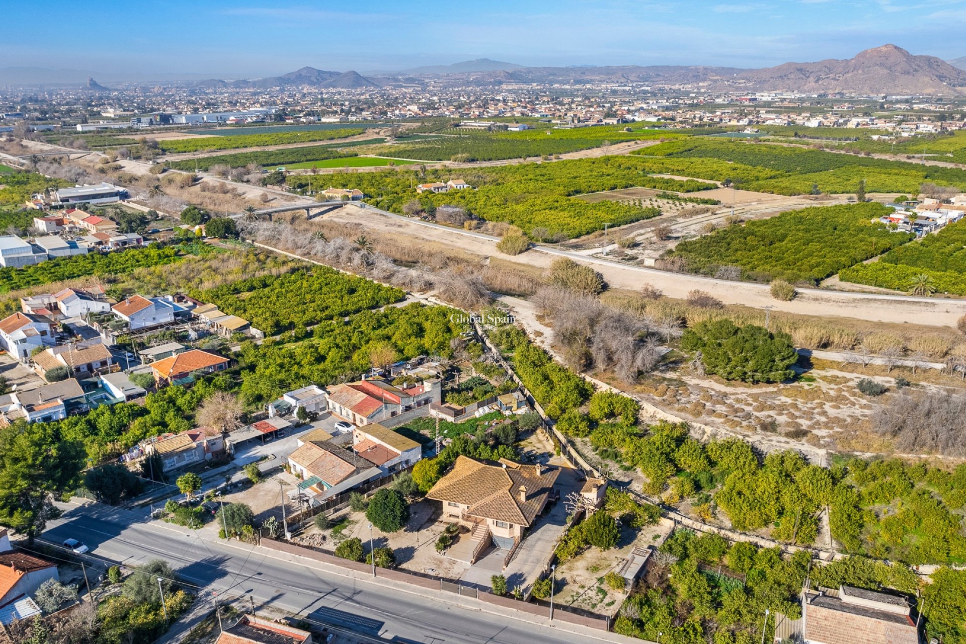 Venta - Finca/Propiedad campestre -
Beniel - Carretera de Beniel