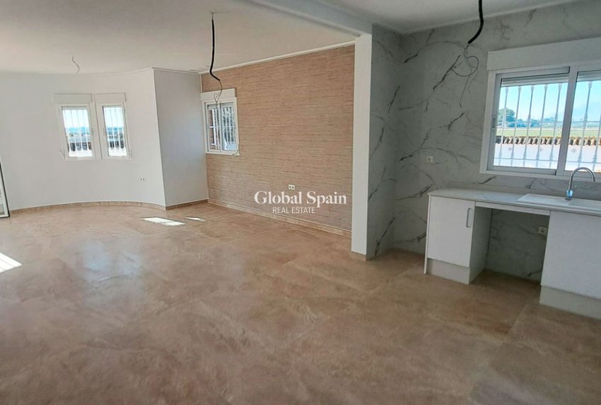 Venta - Finca/Propiedad campestre -
CATRAL - Catral