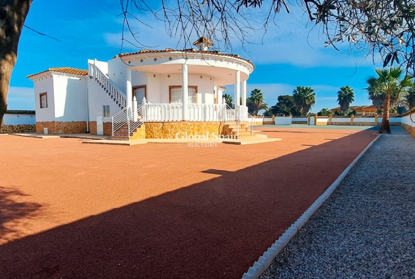 Venta - Finca/Propiedad campestre -
CATRAL - Catral