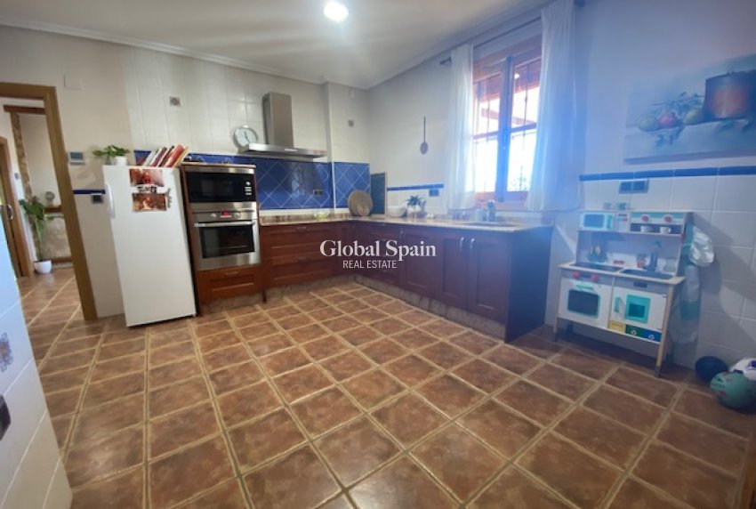 Venta - Finca/Propiedad campestre -
MURCIA