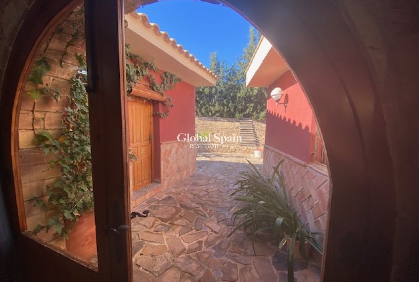 Venta - Finca/Propiedad campestre -
MURCIA